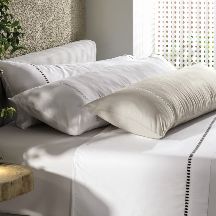 FRONHA 40X130 BORDADOS CETIM 300F CERCLÊ BRANCO