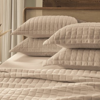 COLCHA CASAL MALHA FIO PENTEADO BEGE MOCHA