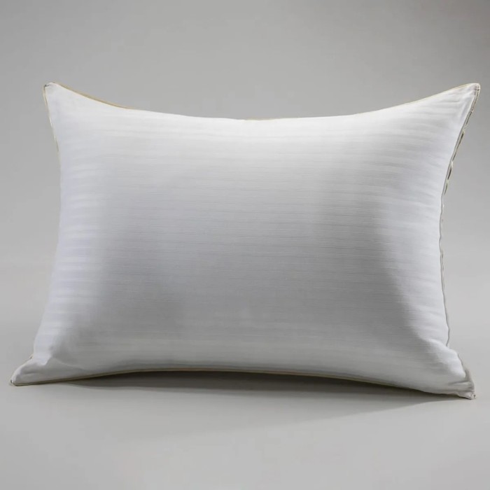 TRAVESSEIRO 50X70 MAQUINETADO BRANCO