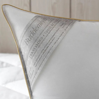 TRAVESSEIRO 50X90 BUD TOQUE DE PLUMA BRANCO