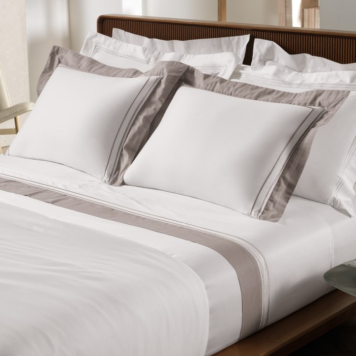 JG LENÇOL QUEEN BORDADOS CETIM 300F ESSENTIAL BEGE