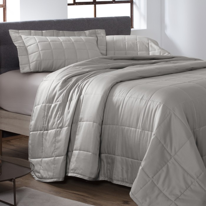 COLCHA QUEEN SATINEE SQUARE FEND STONE