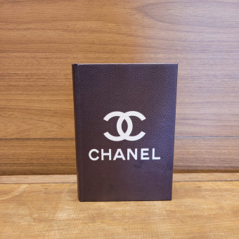 CAIXA LIVRO P CHANEL MARROM