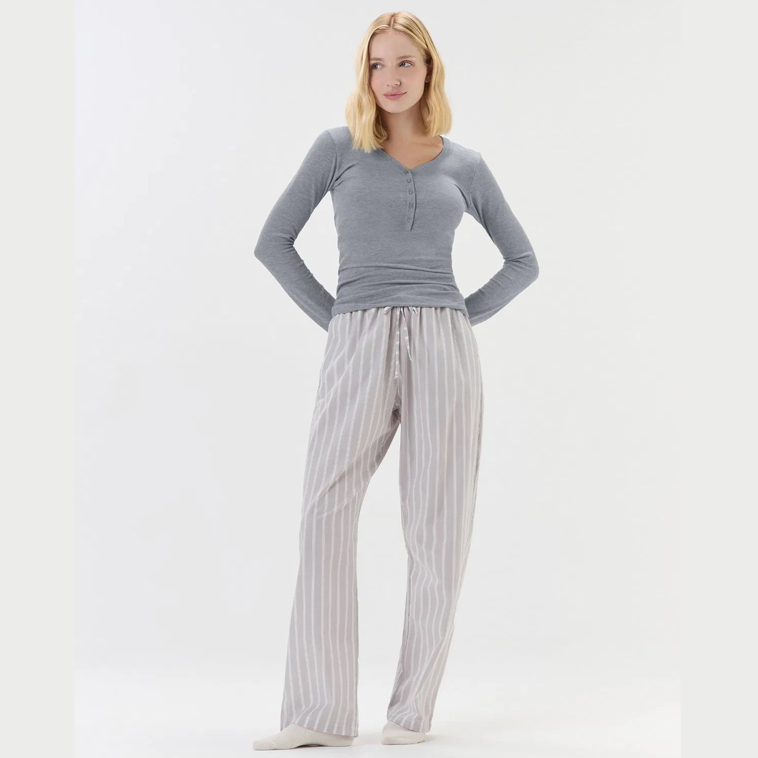 BLUSA FEMININA MANGA LONGA CANELADO VISCO CINZA