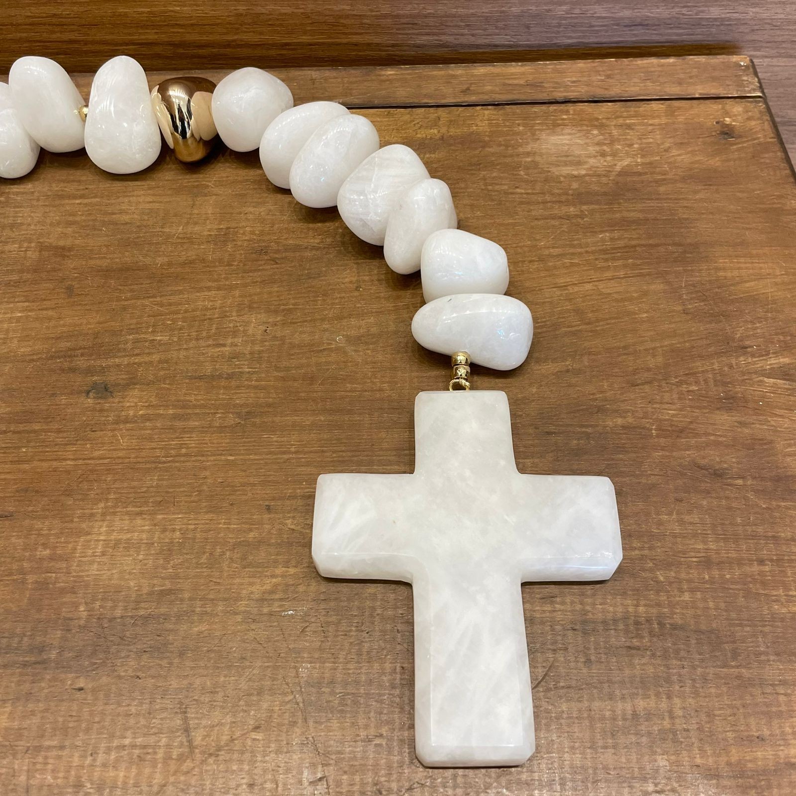 COLAR DE MESA PEDRAS