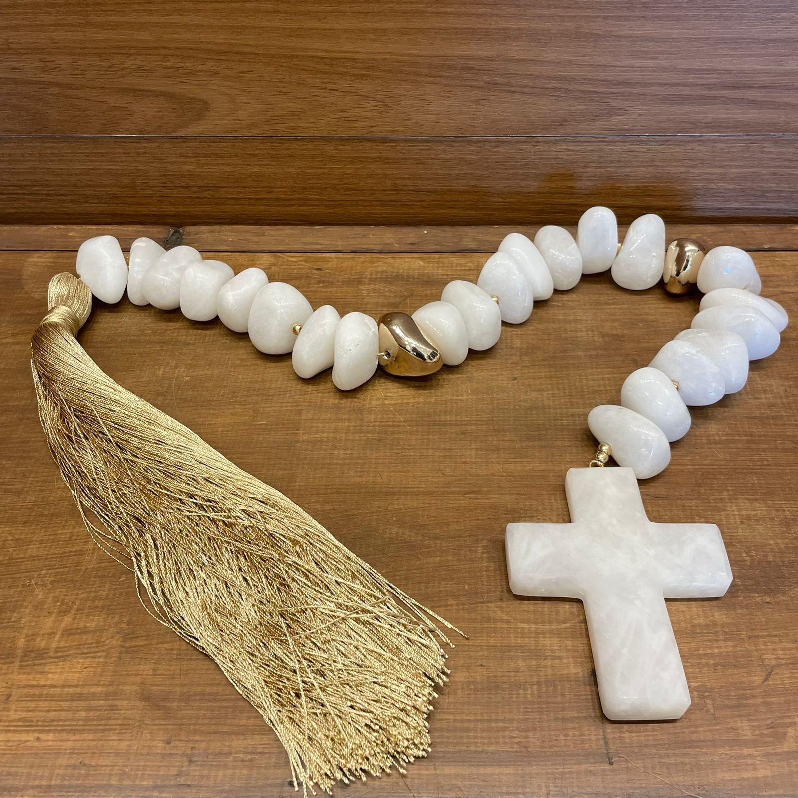 COLAR DE MESA PEDRAS