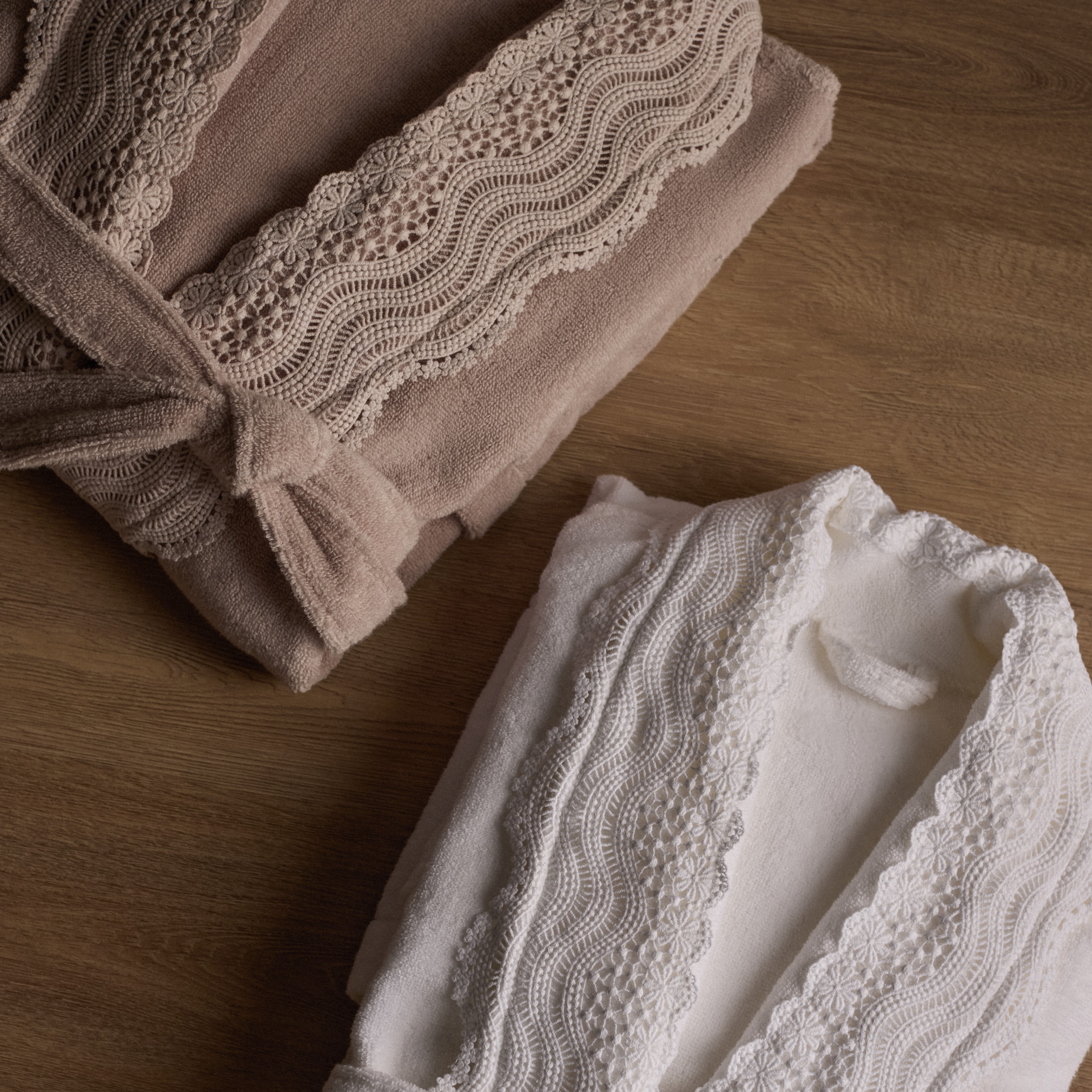 ROUPÃO MARGOT ATOALHADO AIR ROSA