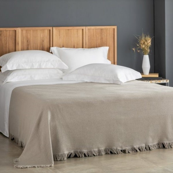 COLCHA QUEEN 220X250 JACQUE C/FRANJA KAKI